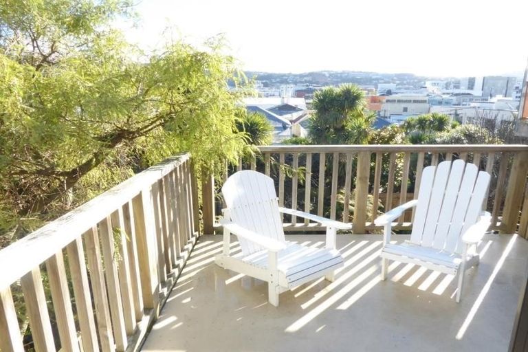Photo of property in 110 Brougham Street, Mount Victoria, Wellington, 6011