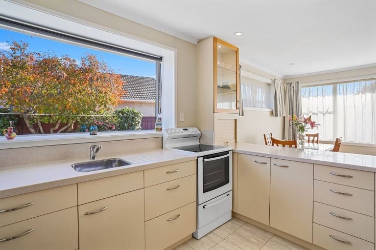 Photo of property in 14 Hilldale Place, Hillsborough, Christchurch, 8022