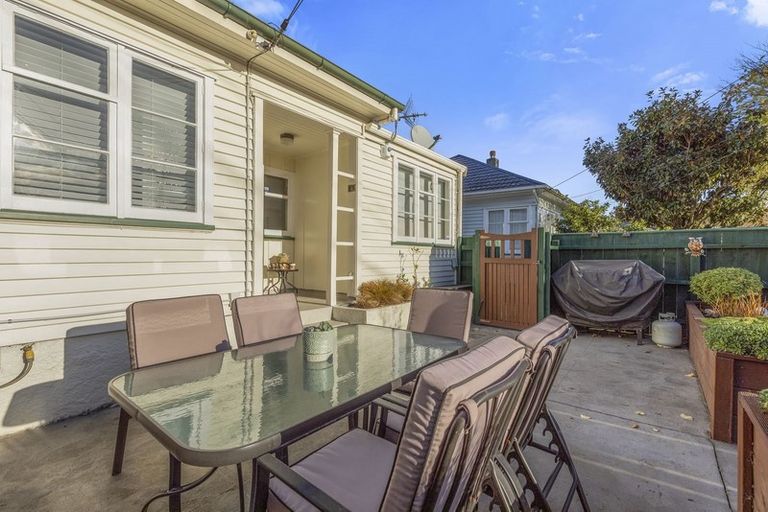 Photo of property in 2/78 Naenae Road, Naenae, Lower Hutt, 5011