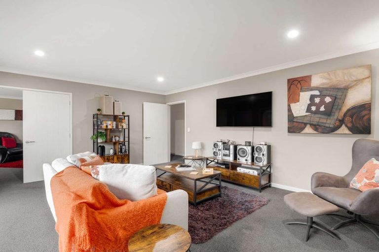 Photo of property in 52 Fairfield Way, Rolleston, 7614