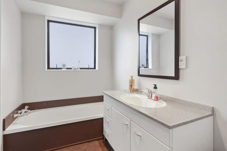 Photo of property in 68 Main North Road, Woodend, 7610