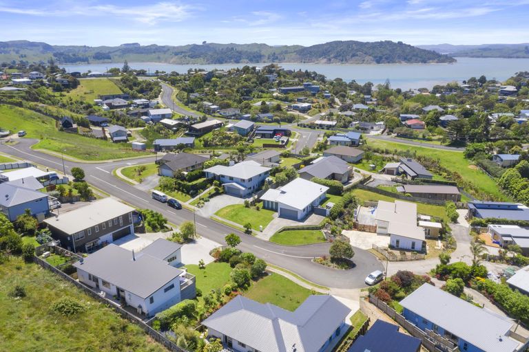 Photo of property in 7 Puka Place, Raglan, 3225