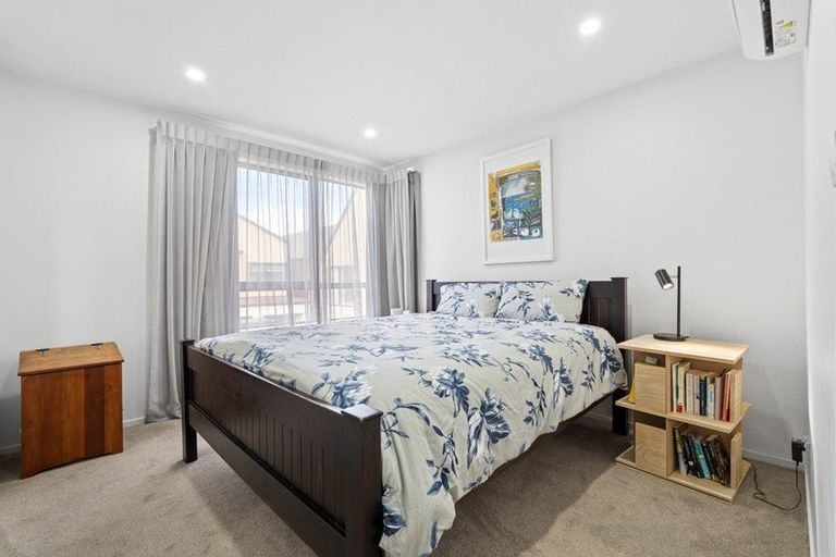 Photo of property in 3 Desalt Drive, Hobsonville, Auckland, 0616