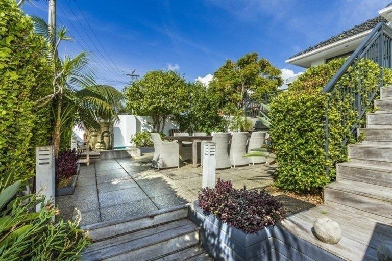 Photo of property in 1/2 Cecil Road, Milford, Auckland, 0620