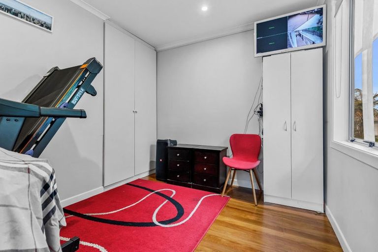 Photo of property in 9 Burnham Road, Waitakere, Auckland, 0816