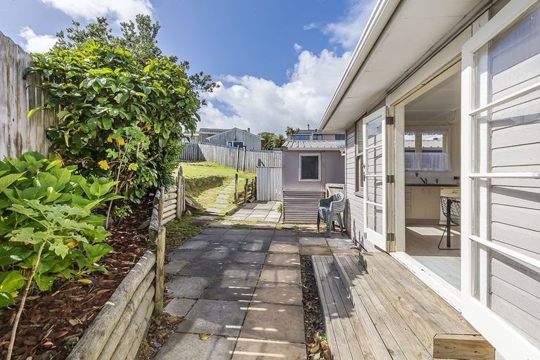 Photo of property in 20 Matatiro Street, Titahi Bay, Porirua, 5022