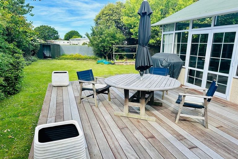 Photo of property in 60 Hounslow Street, Ilam, Christchurch, 8041