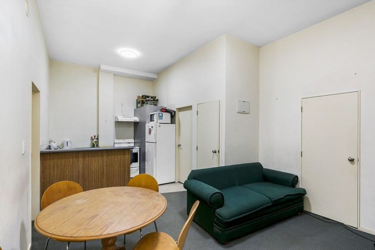 Photo of property in 1/27 Drummond Street, Mount Cook, Wellington, 6021
