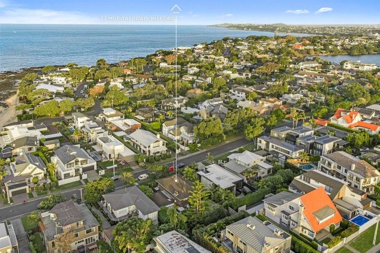 Photo of property in 22 Muritai Road, Milford, Auckland, 0620