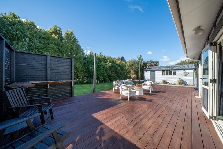 Photo of property in 39b Gemstone Drive, Birchville, Upper Hutt, 5018