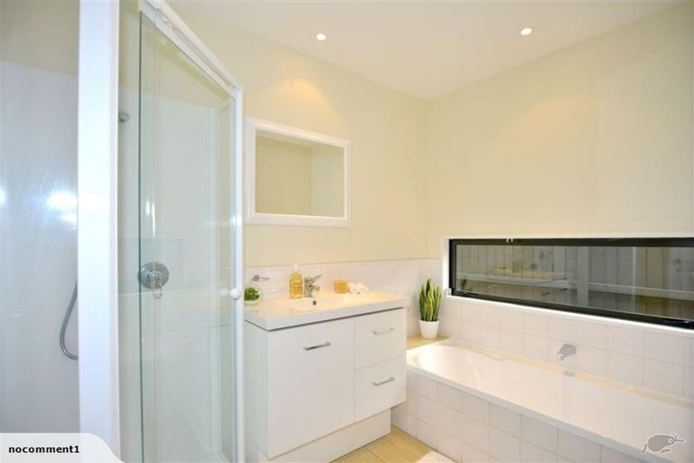 Photo of property in 15a Galway Avenue, Bryndwr, Christchurch, 8052