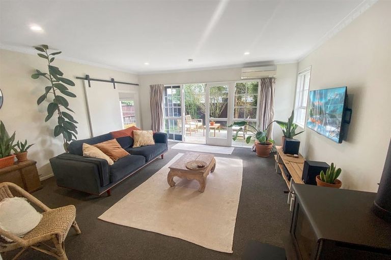 Photo of property in 2/63 Wychbury Street, Spreydon, Christchurch, 8024