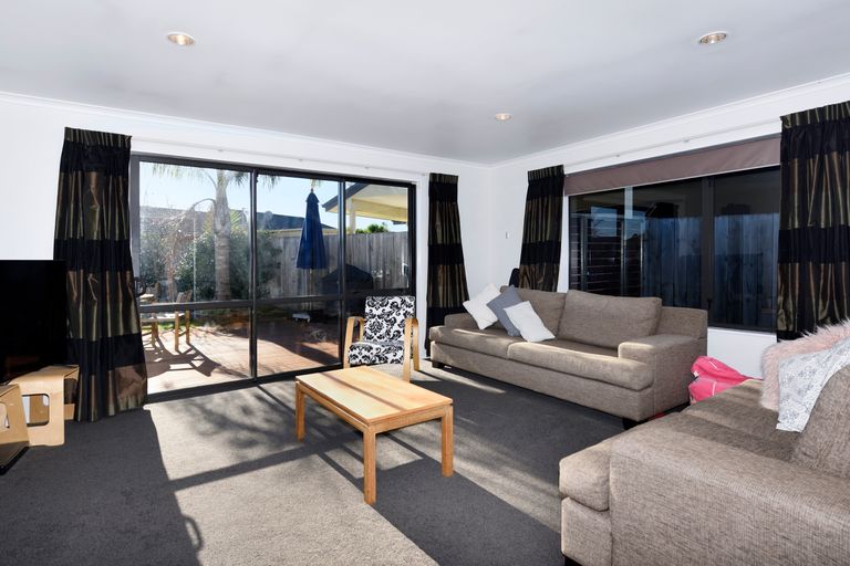 Photo of property in 35 Covent Drive, Stoke, Nelson, 7011