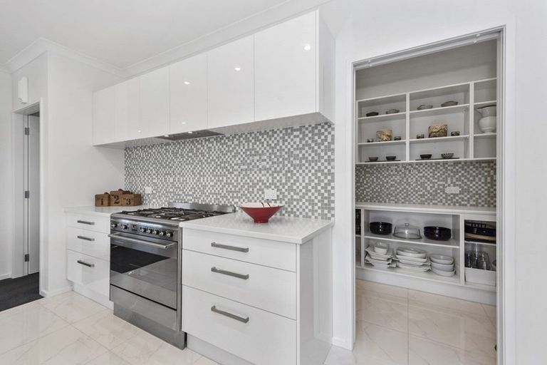 Photo of property in 230 Cumberland Drive, Flagstaff, Hamilton, 3210