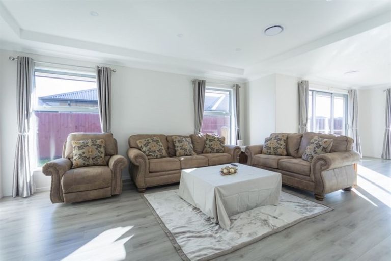 Photo of property in 27 Bradbury Avenue, Rolleston, 7614