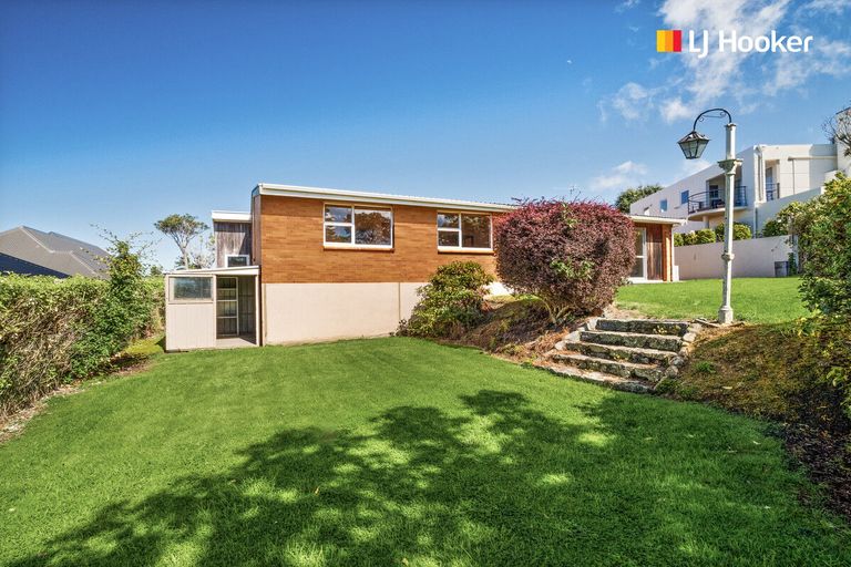 Photo of property in 54 Drivers Road, Maori Hill, Dunedin, 9010