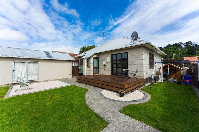 Photo of property in 56 Compton Crescent, Taita, Lower Hutt, 5011