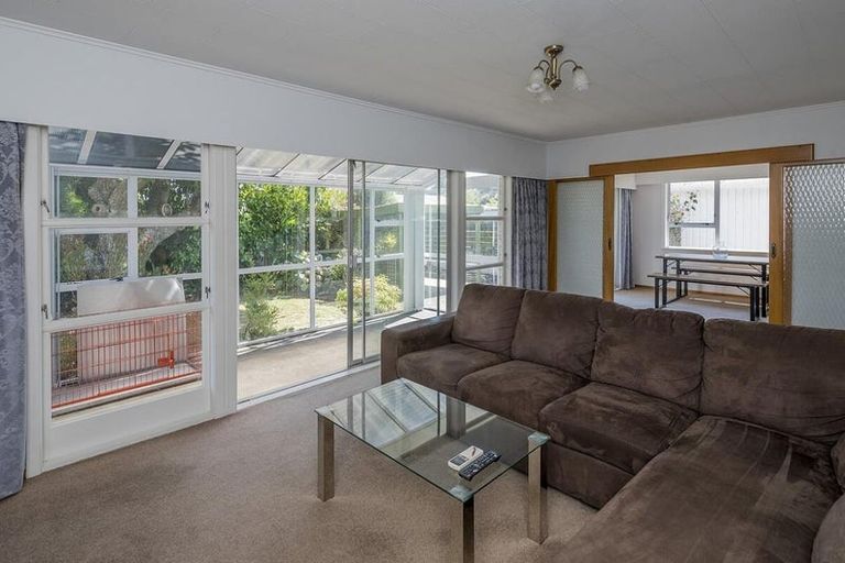 Photo of property in 27 Bell Street, Otaki, 5512