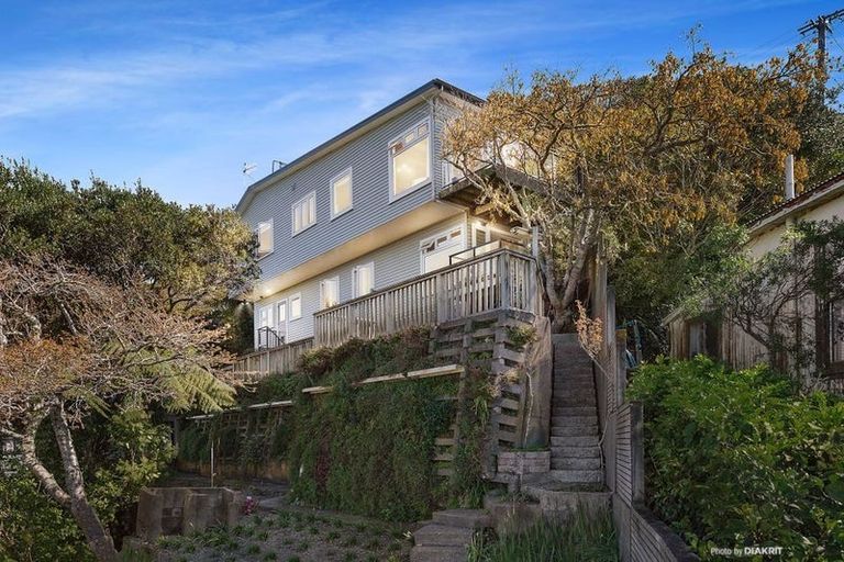 Photo of property in 47 Harbour View Road, Northland, Wellington, 6012