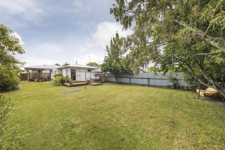 Photo of property in 32 Thomson Street, West End, Palmerston North, 4412