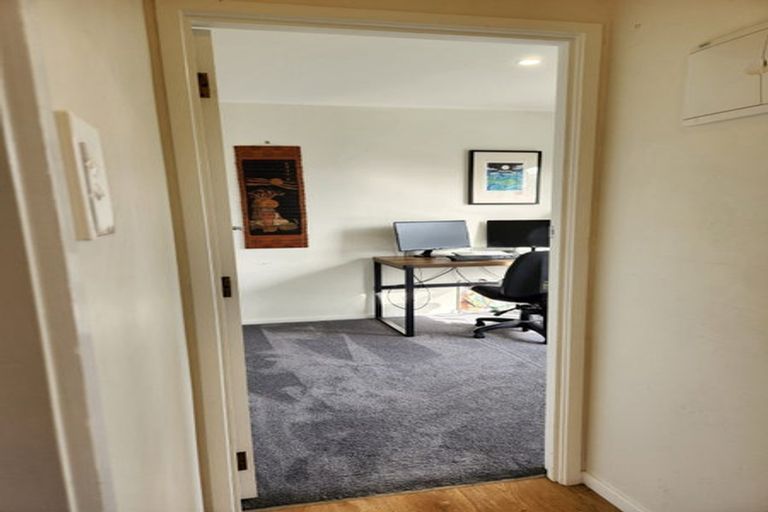 Photo of property in 2/166 Verbena Road, Birkdale, Auckland, 0626