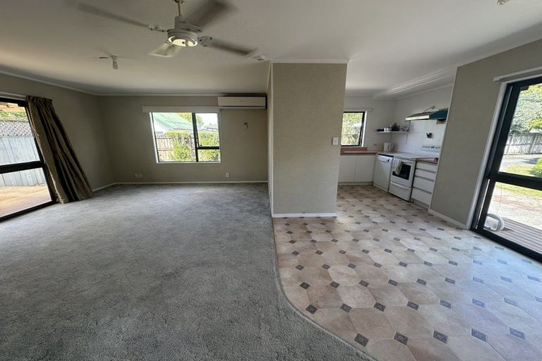 Photo of property in 91b Oakfield Crescent, Pukete, Hamilton, 3200