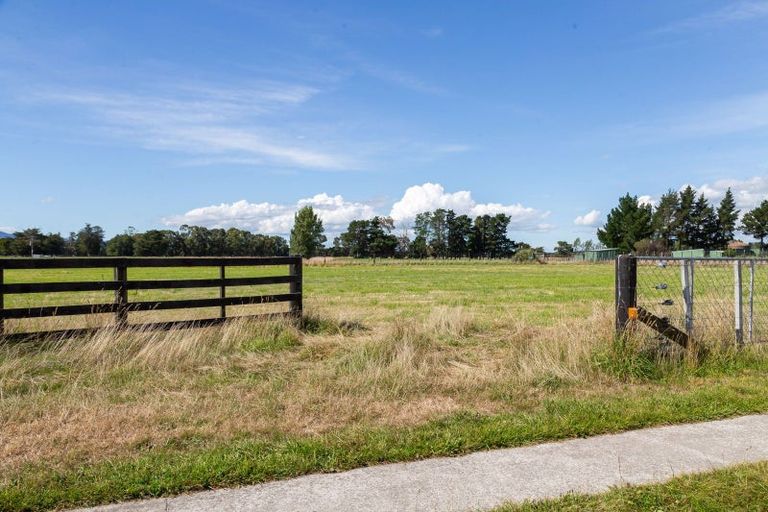 Photo of property in 25 Britton Avenue, Morison Bush, Greytown, 5794