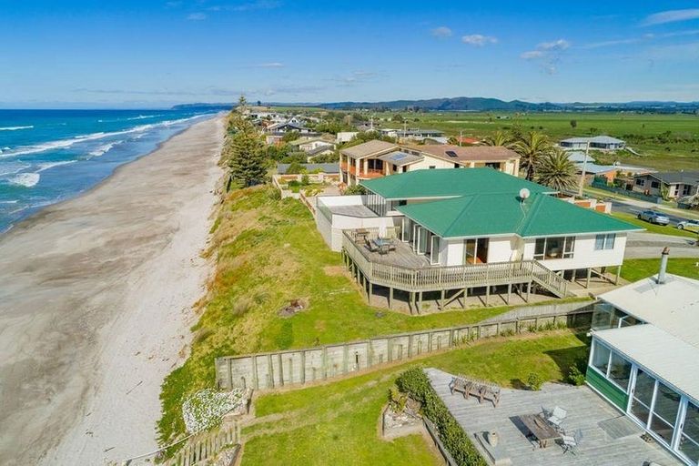 Photo of property in 189 Pukehina Parade, Pukehina, Te Puke, 3189