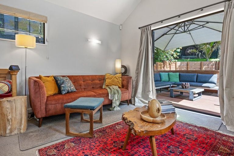 Photo of property in 84 Flinders Road, Heathcote Valley, Christchurch, 8022