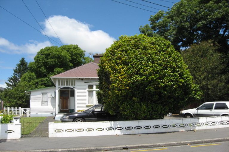 Photo of property in 27 Reeves Road, Opawa, Christchurch, 8023