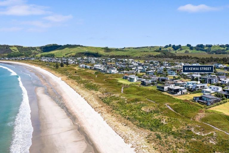 Photo of property in 61 Kewai Street, Omaha, 0986