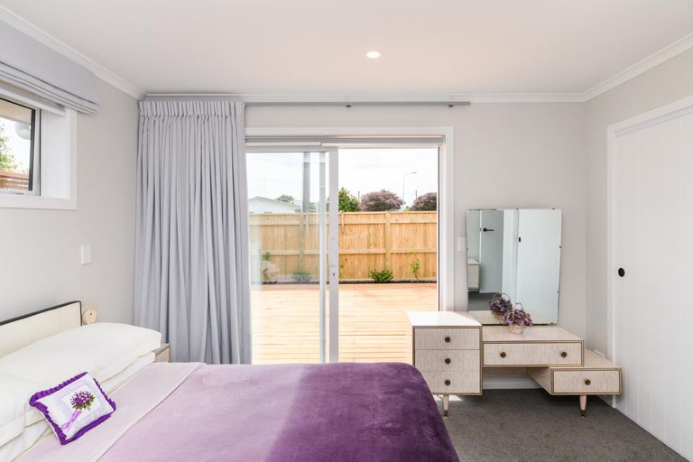 Photo of property in 208a Tremaine Avenue, Highbury, Palmerston North, 4412