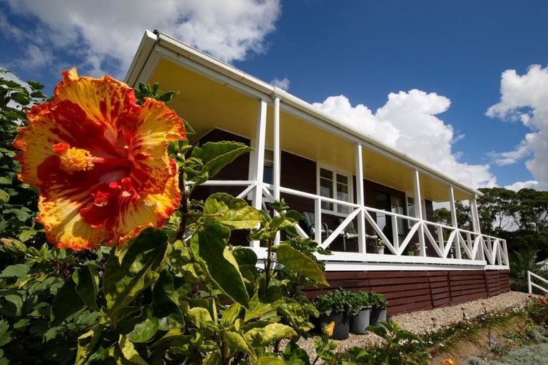 Photo of property in 3 Heaths Way, Pahi, Paparoa, 0571