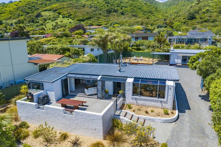 Photo of property in 5 Kotare Street, Waikanae, 5036