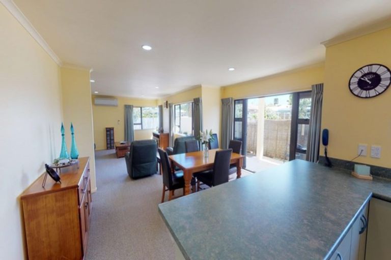 Photo of property in 1 Almond Grove, Feilding, 4702