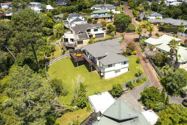 Photo of property in 17 Bushglen Court, Browns Bay, Auckland, 0630