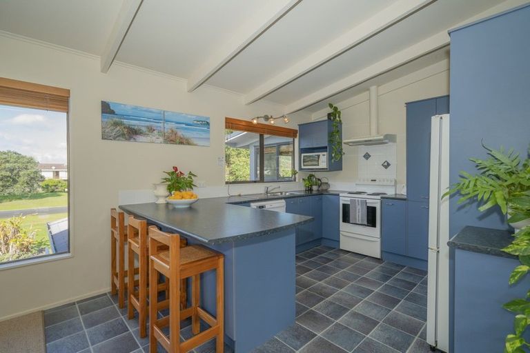 Photo of property in 62 Oyster Drive, Cooks Beach, Whitianga, 3591