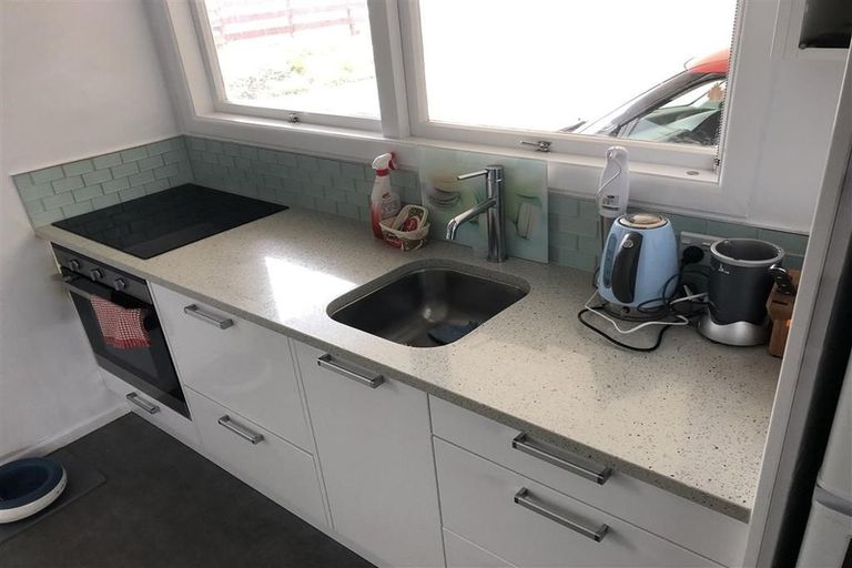 Photo of property in 11 Meeanee Quay, Westshore, Napier, 4110