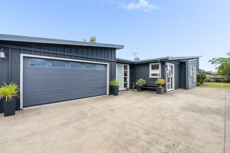 Photo of property in 9 Amery Place, Papamoa Beach, Papamoa, 3118