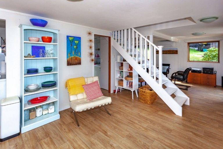 Photo of property in 232 Russell Bruce Place, Onemana, Whangamata, 3691