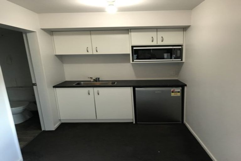 Photo of property in 2/7 Snead Place, Hamilton East, Hamilton, 3216