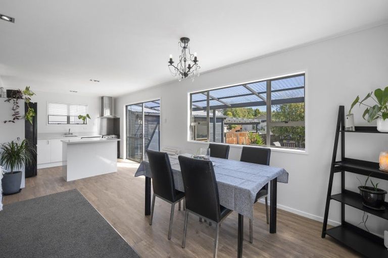 Photo of property in 49 Queens Avenue, Waikuku Beach, 7402