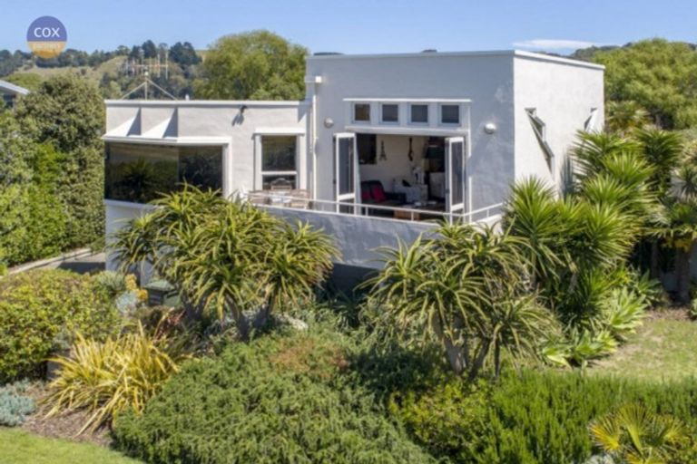 Photo of property in 28 Le Quesne Road, Bay View, Napier, 4104