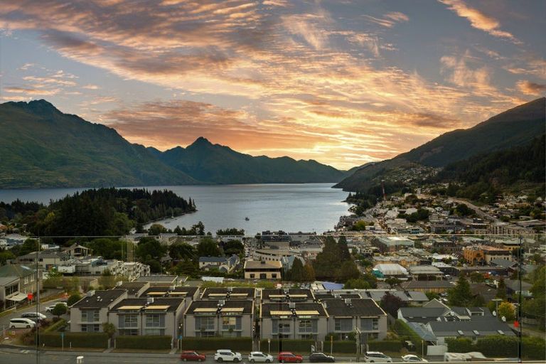 Photo of property in 55e Kent Street, Queenstown, 9300