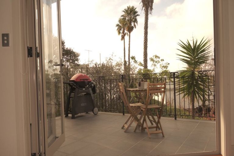 Photo of property in 202 Kohimarama Road, Kohimarama, Auckland, 1071