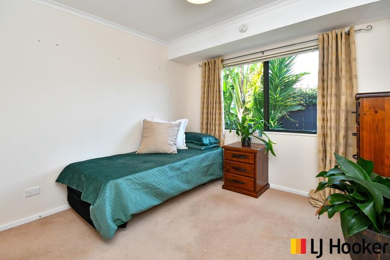 Photo of property in 25a Puriri Road, Pukekohe, 2120