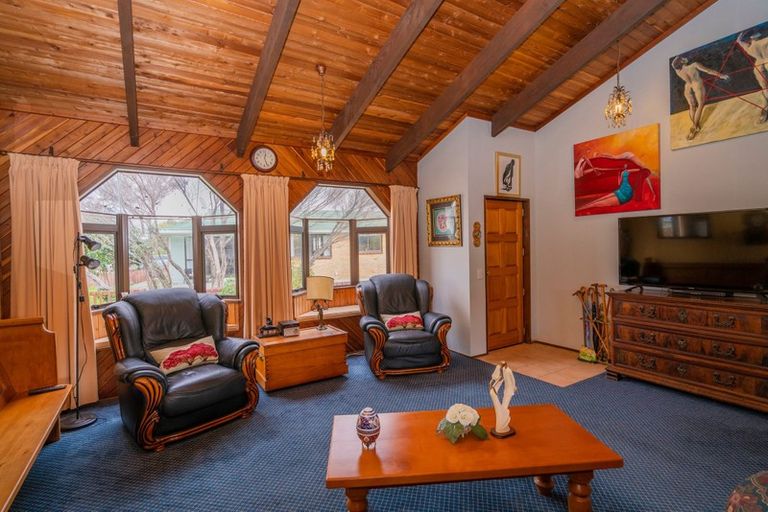 Photo of property in 24 Nicholas Avenue, Whitianga, 3510