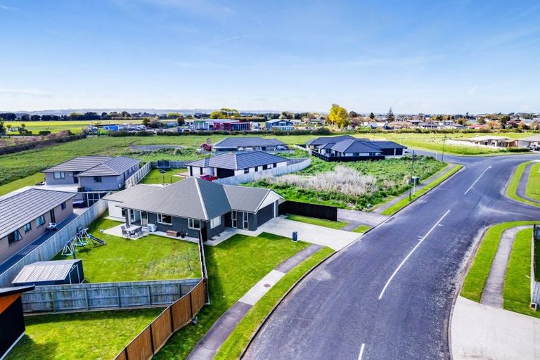 Photo of property in 42 County Drive, Hawera, 4610