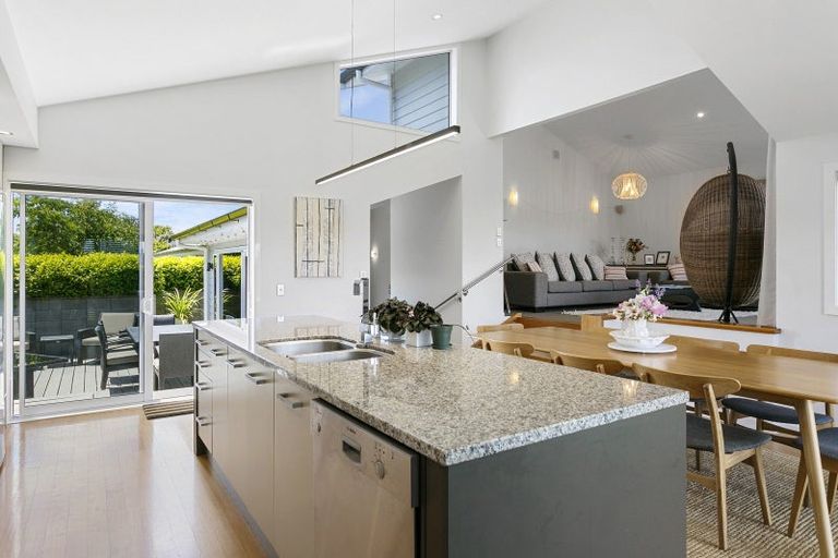 Photo of property in 11 Pukeko Way, Kinloch, Taupo, 3377