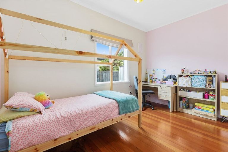 Photo of property in 18 Nathan Street, Tawa, Wellington, 5028